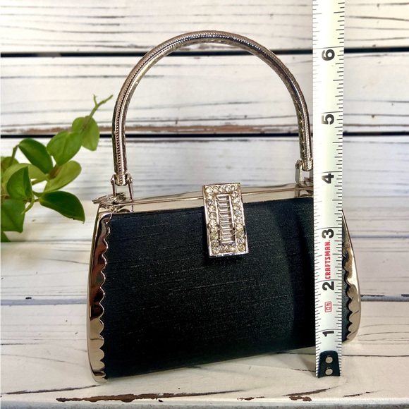 Gorgeous Vintage Hard Shell Evening Bag - Picture 10 of 11